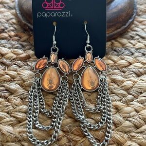 🍁NWT Paparazzi Teardrop Earrings🍁